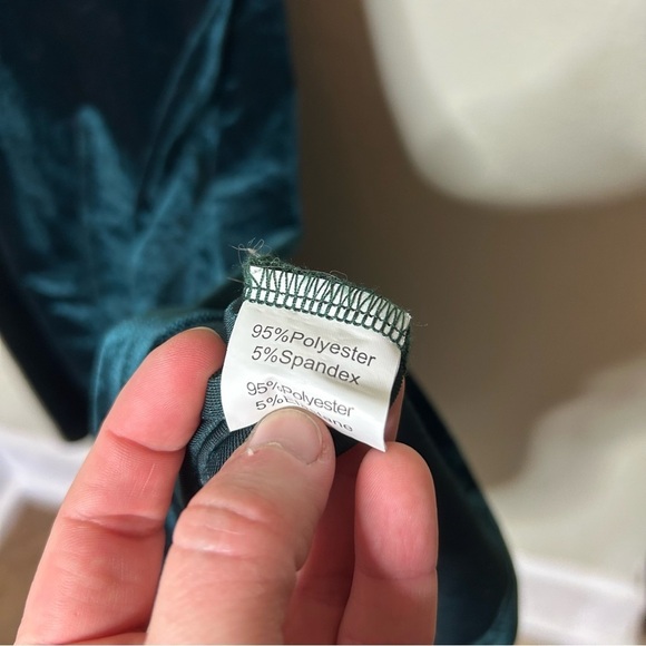 Elegant Velvet Sleeveless Dress - Deep Green  Size XL - Picture 5 of 8